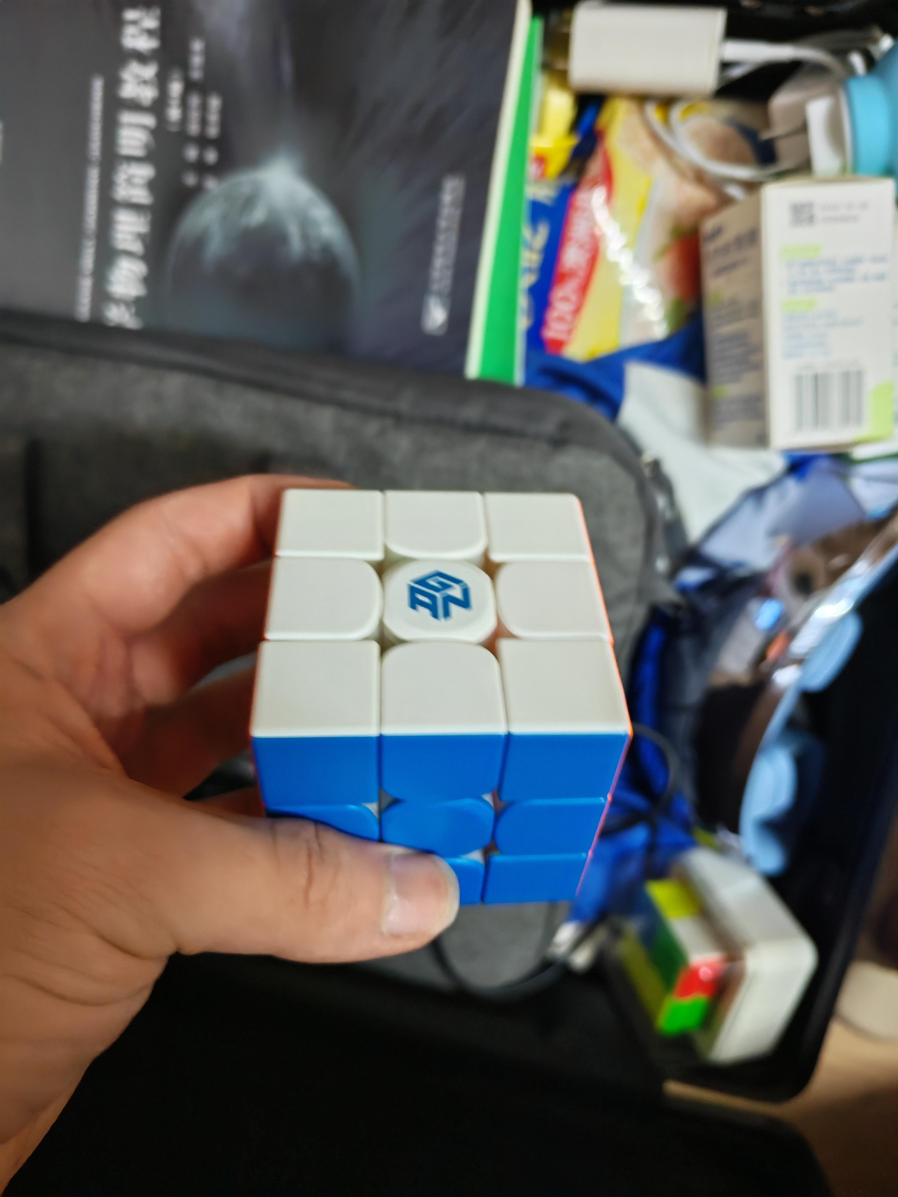 2056812005592413035_0.jpg